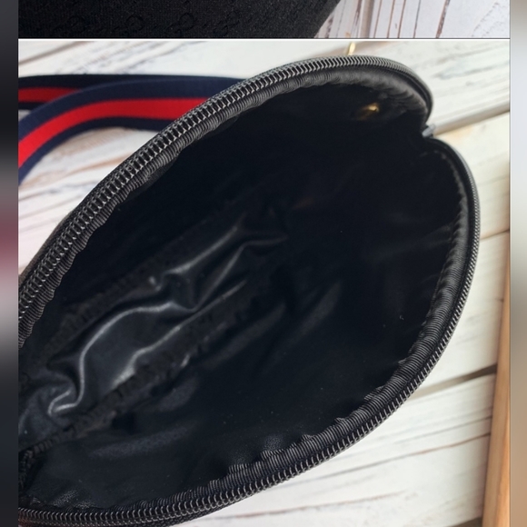 AUTHENTIC VINTAGE GUCCI BLACK MICRO GG 5 WAY ZIP CROSSBODY HANDBAG - Picture 6 of 8